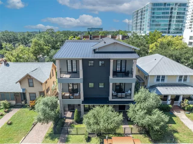 MLS: O6330909 Condo For Sale