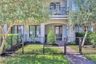 Photo #1: O6330909 Listing