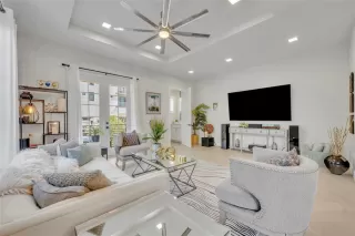 Photo #3: O6330909 Listing