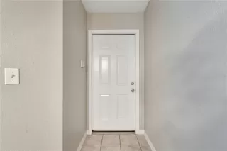 Photo #3: O6331126 Listing