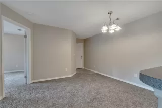 Photo #6: O6331126 Listing