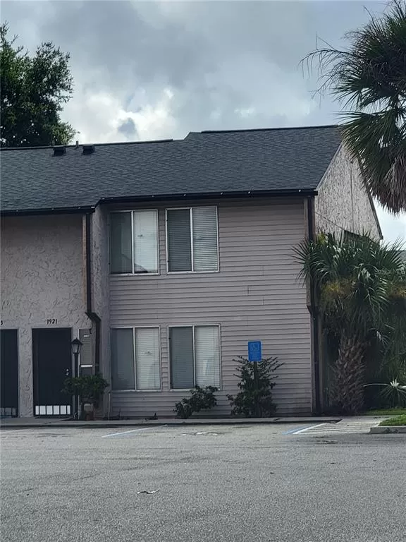 MLS: O6331304 Condo For Sale