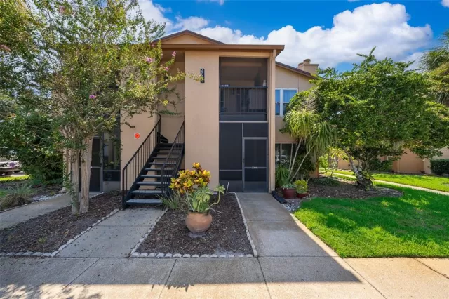 MLS: O6331504 Condo For Sale