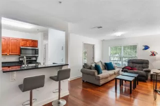 Photo #5: O6331536 Listing 