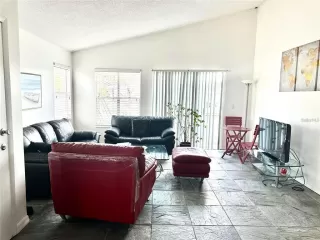 Photo #4: O6331687 Listing