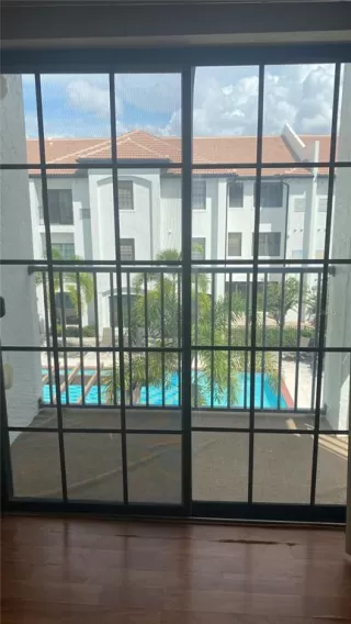 Photo #6: O6331767 Listing