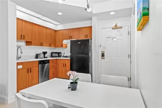 Photo #2: O6331982 Listing