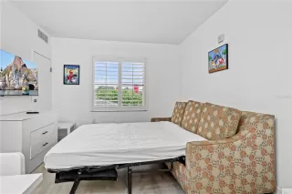 Photo #6: O6331982 Listing