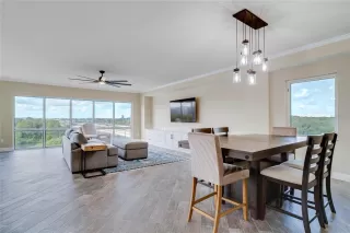 Photo #2: O6332063 Listing