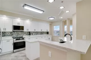 Photo #6: O6332063 Listing