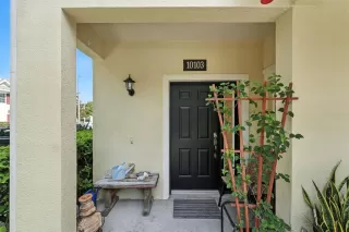 Photo #1: O6332456 Listing