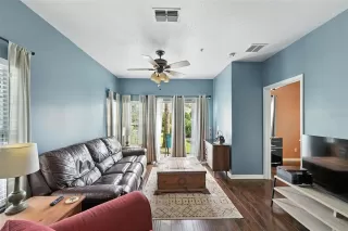 Photo #3: O6332456 Listing