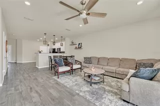 Photo #1: O6332574 Listing