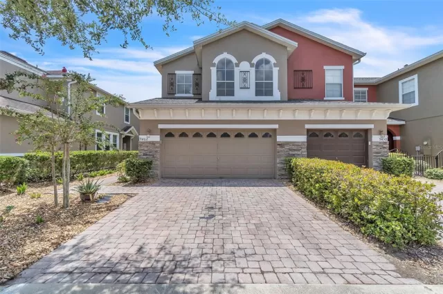 MLS: O6332580 Condo For Sale