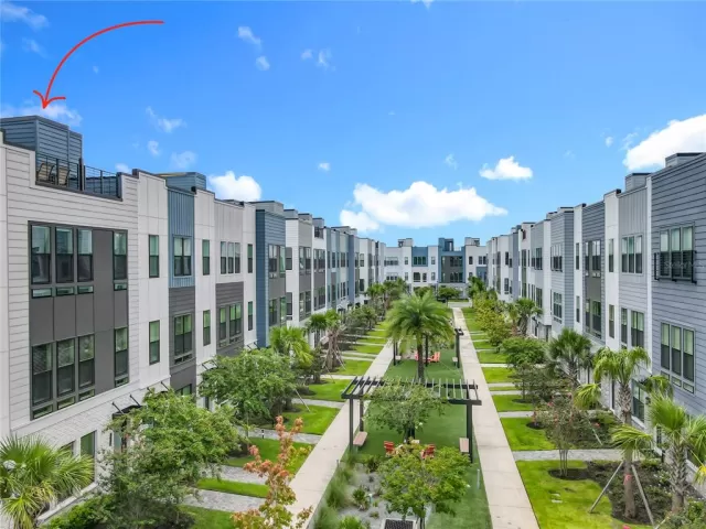 MLS: O6332733 Condo For Sale