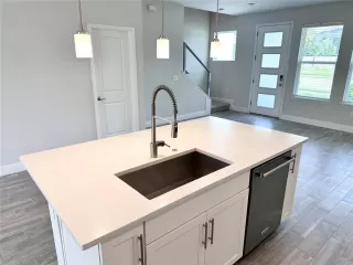 Photo #4: O6332870 Listing