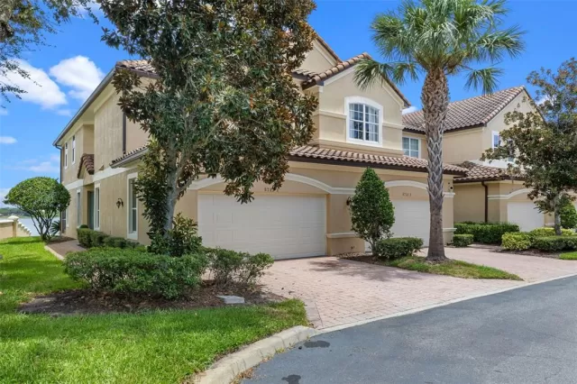 MLS: O6333066 Condo For Sale