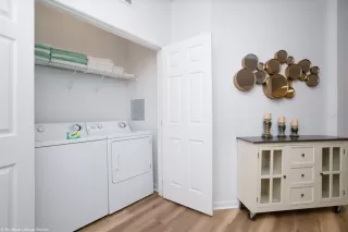 Photo #5: O6333105 Listing 