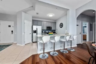 Photo #4: O6333127 Listing