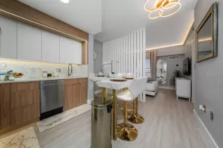 Photo #1: O6333137 Listing