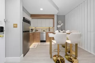 Photo #2: O6333137 Listing