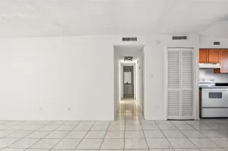 Photo #5: O6333224 Listing 