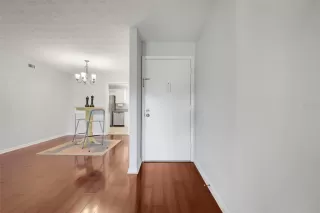 Photo #5: O6333631 Listing 