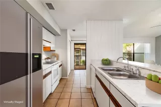 Photo #6: O6333638 Listing