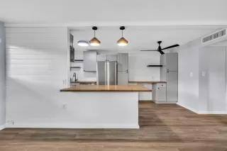 Photo #4: O6333881 Listing