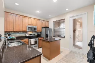 Photo #5: O6334063 Listing 