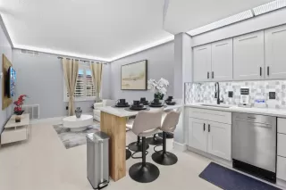 Photo #1: O6334088 Listing