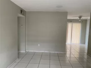 Photo #3: O6334093 Listing 