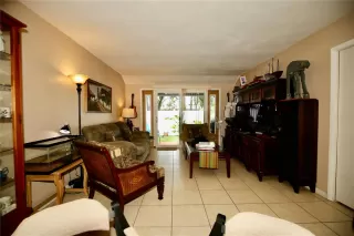 Photo #6: O6334140 Listing 