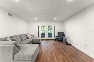Photo #1: O6334210 Listing