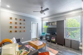 Photo #2: O6334247 Listing