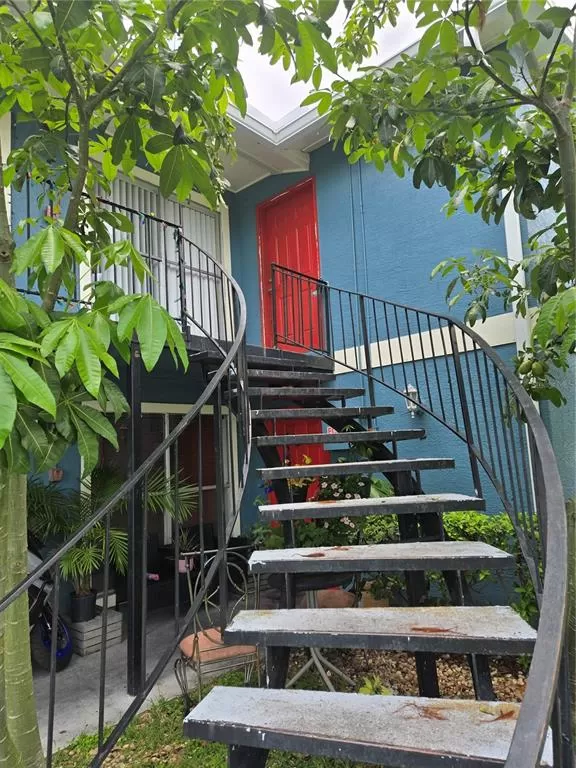 MLS: O6334411 Condo For Sale