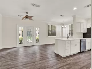 Photo #5: O6334970 Listing