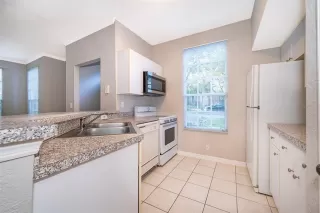 Photo #4: O6335111 Listing 