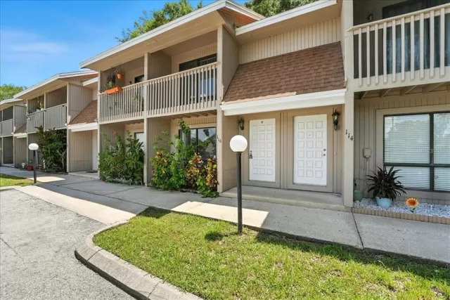 MLS: O6335162 Condo For Sale