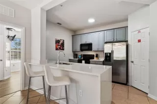 Photo #3: O6335189 Listing