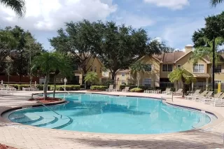 Photo #1: O6335367 Listing 