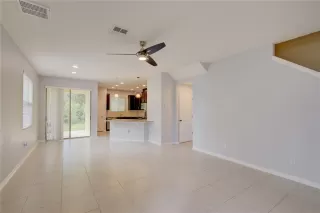 Photo #5: O6335447 Listing