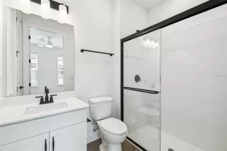 Photo #4: O6335555 Listing 