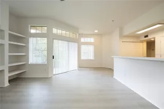 Photo #4: O6335622 Listing 