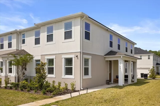 MLS: O6335831 Condo For Sale