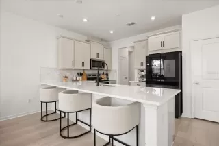 Photo #2: O6335831 Listing