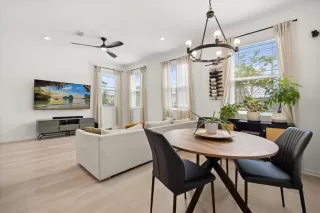 Photo #5: O6335831 Listing