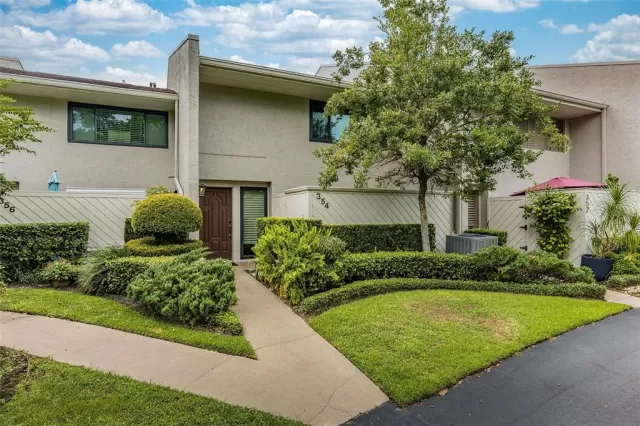 MLS: O6336000 Condo For Sale