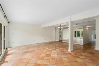 Photo #3: O6336000 Listing