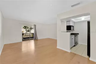 Photo #4: O6336219 Listing